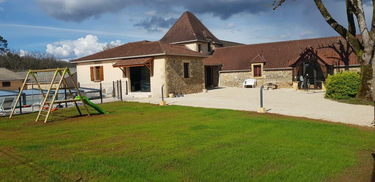 La Table Du Chaffour Saint-Geniès-Bellevue Exterior photo