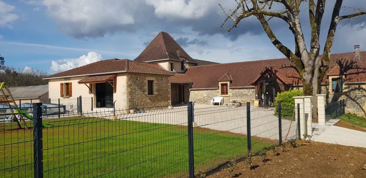 La Table Du Chaffour Saint-Geniès-Bellevue Exterior photo